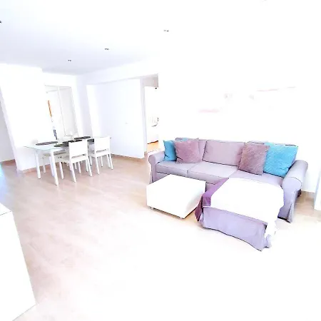 Villa 3 Bedrooms With Private Pool Enclosed Garden And Wifi At *