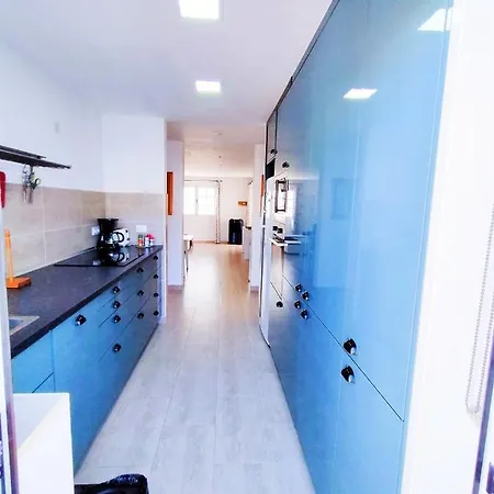 3 Bedrooms With Private Pool Enclosed Garden And Wifi At